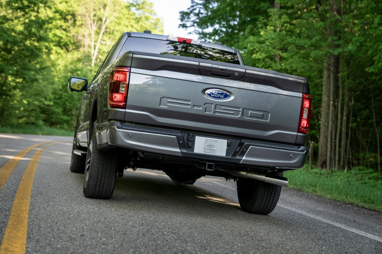 440 ford gmc sierra 2021 vs ford f 150 2021 arriere