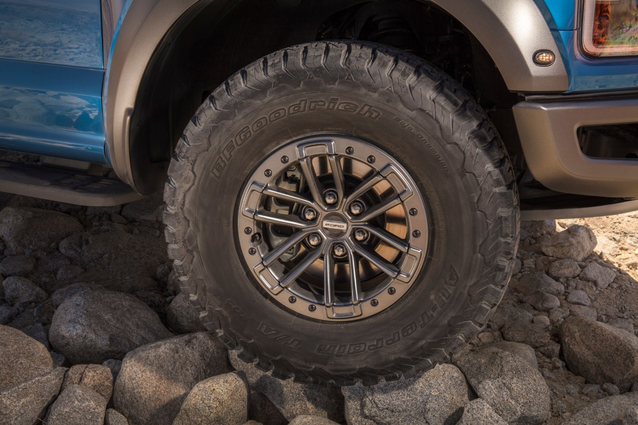440ford Tout sur le Ford F 150 Raptor 2021 Roue tout terrain 1 3 laval montreal