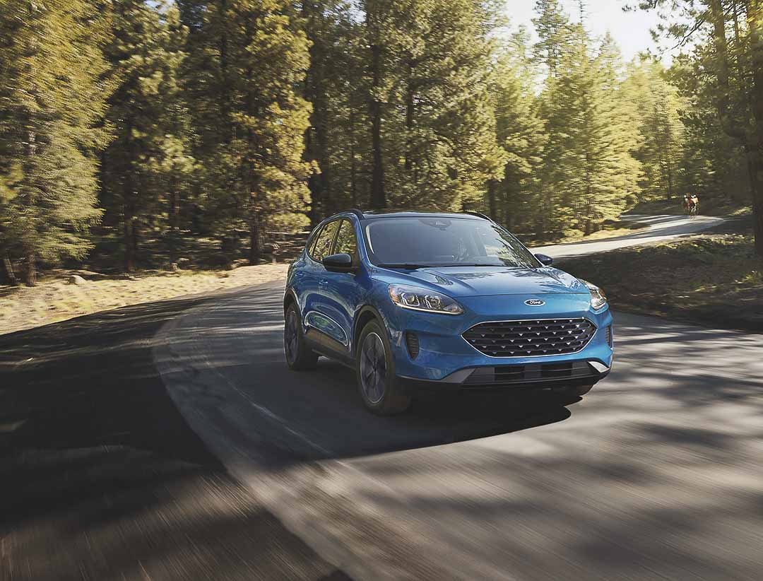 Ford Escape 2021 01