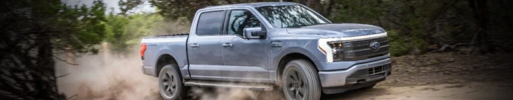 440 ford blog Ford FORD LIGHTNING 2025 VS SILVERADO EV 2025 header aout IMAGE2 1024x200